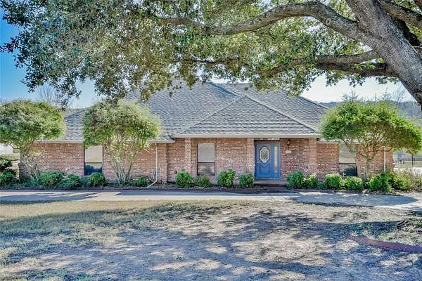 1.86 Acres of Land with Home for Sale in Granbury, Texas