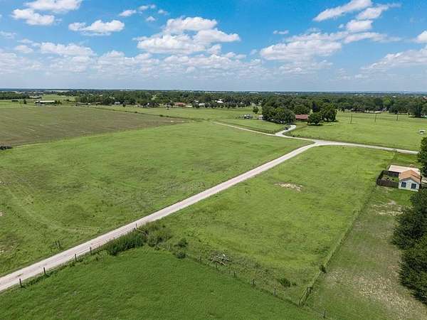 0.9 Acres of Residential Land for Sale in De Leon, Texas