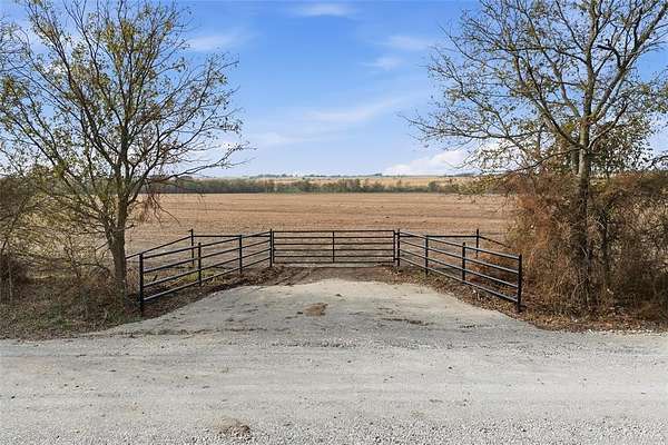 13.5 Acres of Recreational Land for Sale in Abbott, Texas