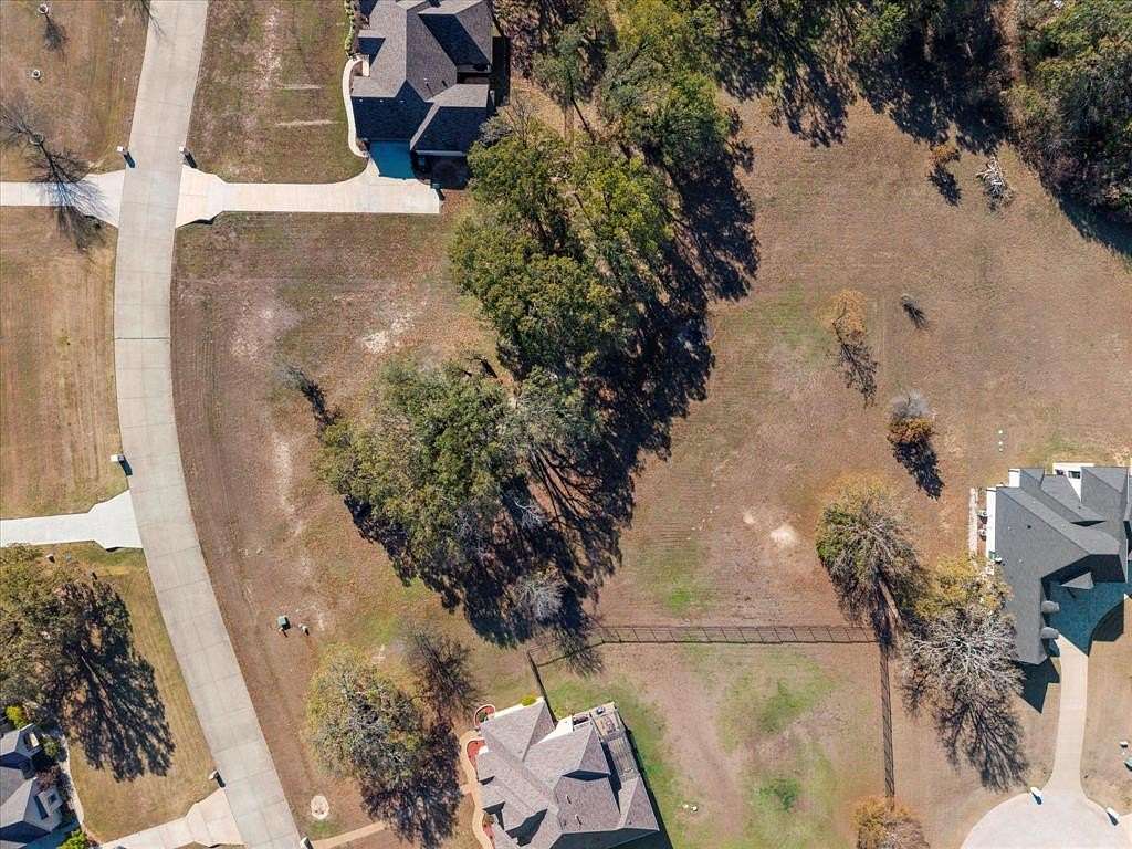 1 Acre of Residential Land for Sale in Wills Point, Texas