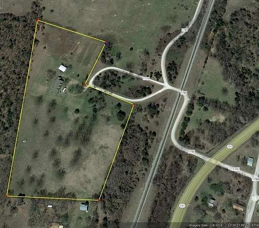 15.5 Acres of Land with Home for Sale in Sunset, Texas