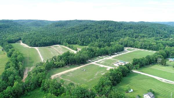625 Acres of Improved Land for Sale in Crab Orchard, Kentucky