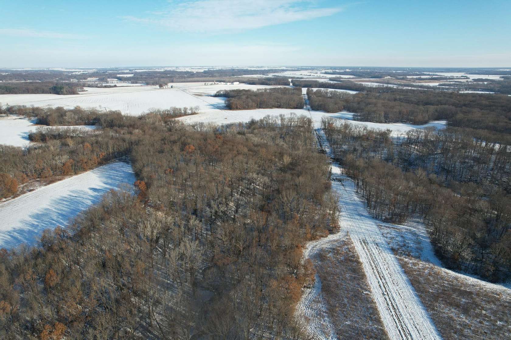 40 Acres of Recreational Land & Farm for Sale in Lakewood, Illinois