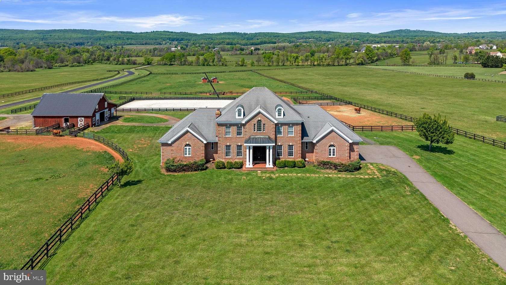 10 Acres of Land with Home for Sale in Leesburg, Virginia