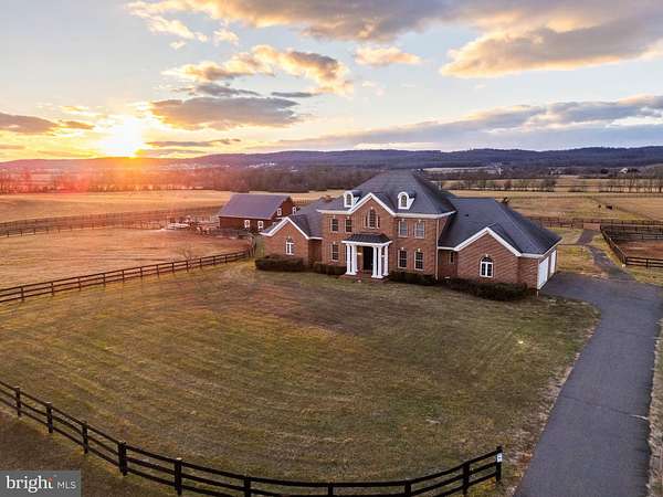 10 Acres of Land with Home for Sale in Leesburg, Virginia