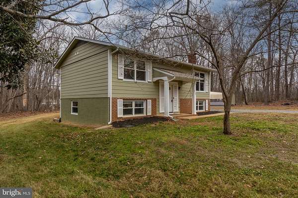 5.32 Acres of Residential Land with Home for Sale in Spotsylvania, Virginia