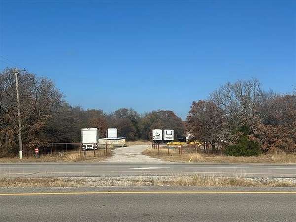 30 Acres of Mixed-Use Land for Sale in Lone Grove, Oklahoma