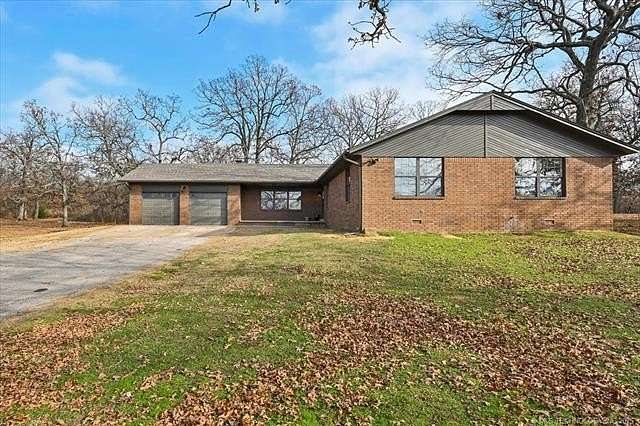 5 Acres of Residential Land with Home for Sale in Skiatook, Oklahoma