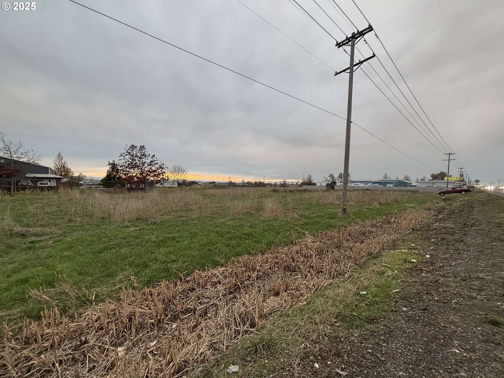 1.6 Acres of Residential Land for Sale in Junction City, Oregon