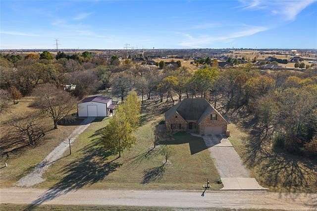 2.57 Acres of Land with Home for Sale in Ardmore, Oklahoma