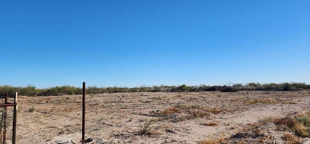 20.5 Acres of Land for Sale in Eagle Pass, Texas