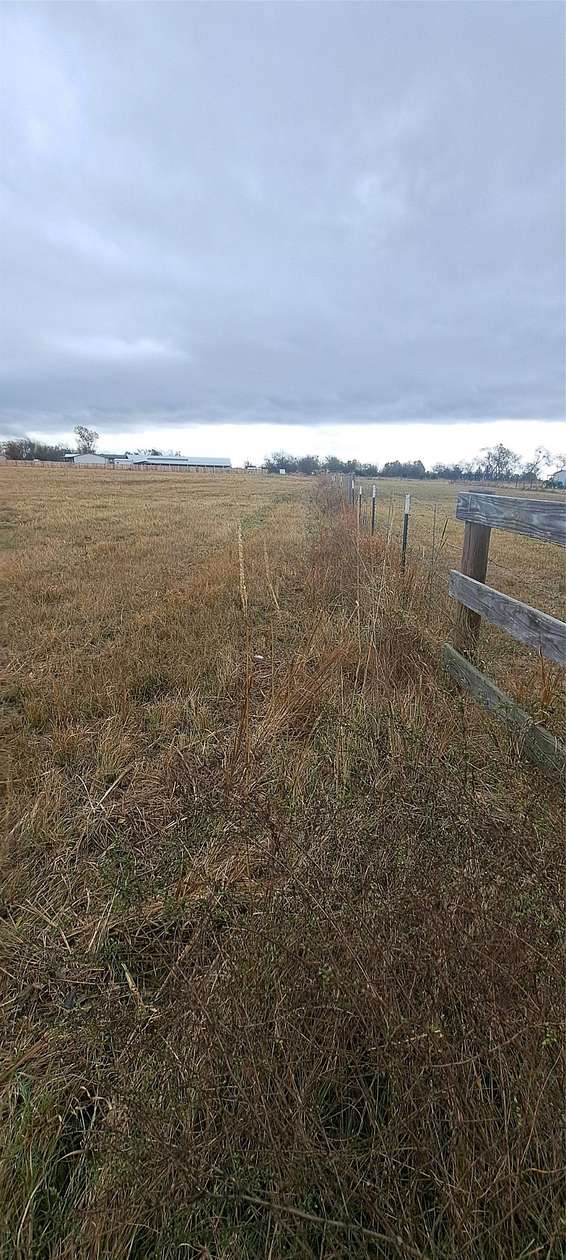 6 Acres of Residential Land for Sale in Sulphur Springs, Texas