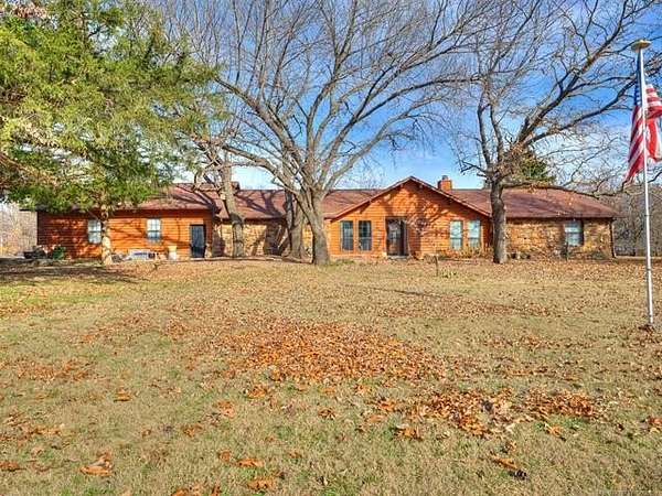 2.5 Acres of Residential Land with Home for Sale in Sand Springs, Oklahoma