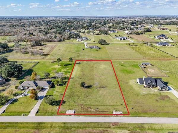 2 Acres of Residential Land for Sale in Brazoria, Texas
