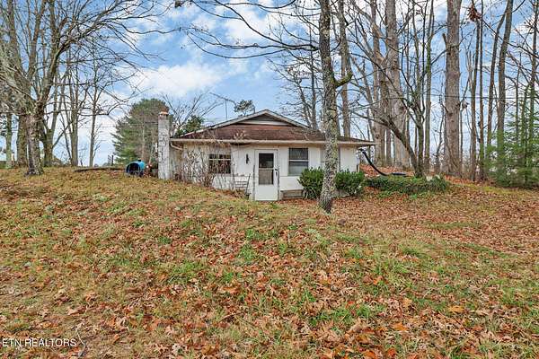 16.5 Acres of Land with Home for Sale in Crawford, Tennessee