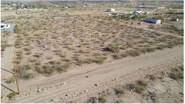 1 Acre of Land for Sale in Golden Valley, Arizona