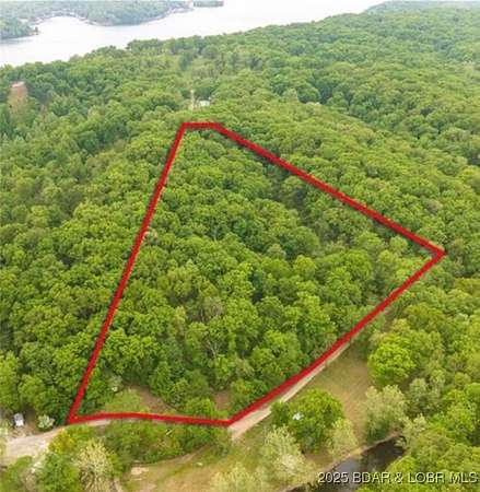 6.7 Acres of Residential Land for Sale in Sunrise Beach, Missouri