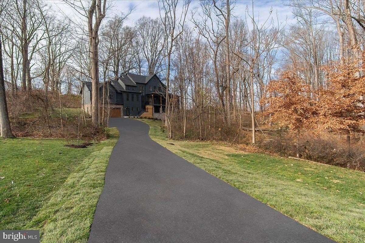 2.33 Acres of Residential Land with Home for Sale in Davidsonville, Maryland