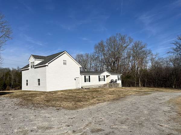 27.7 Acres of Land with Home for Sale in Lebanon, Tennessee