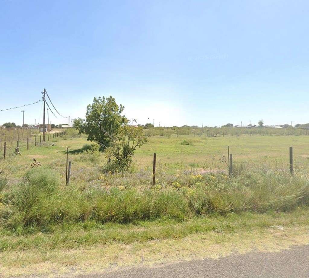 3.16 Acres of Land for Sale in Gardendale, Texas