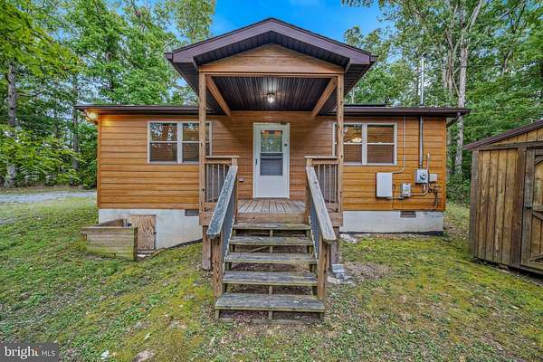 3.3 Acres of Land with Home for Sale in Berkeley Springs, West Virginia