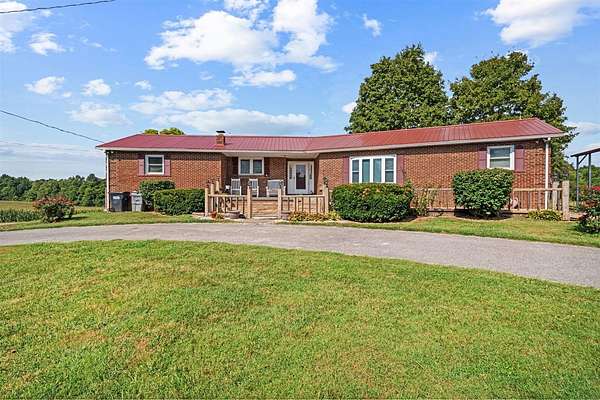 2.74 Acres of Land with Home for Sale in Glasgow, Kentucky