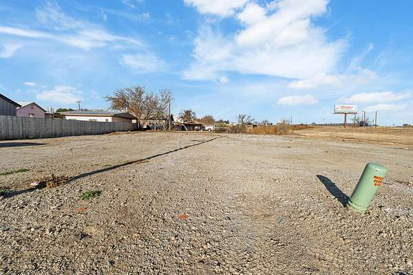 0.32 Acres of Commercial Land for Sale in Clarendon, Texas