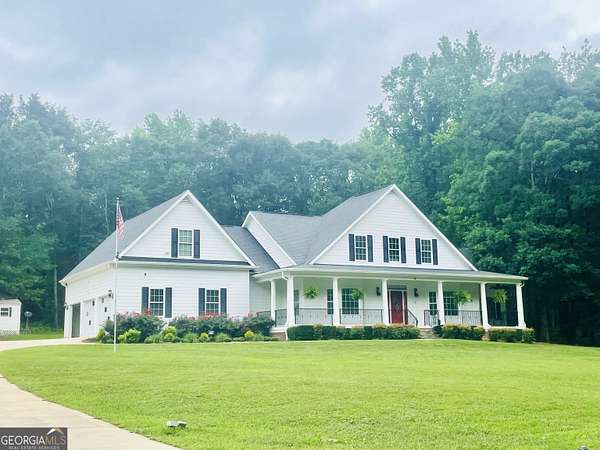 1.58 Acres of Residential Land with Home for Sale in Winterville, Georgia