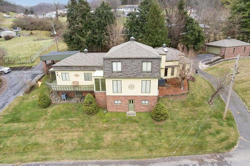 1.5 Acres of Residential Land with Home for Sale in Honaker, Virginia