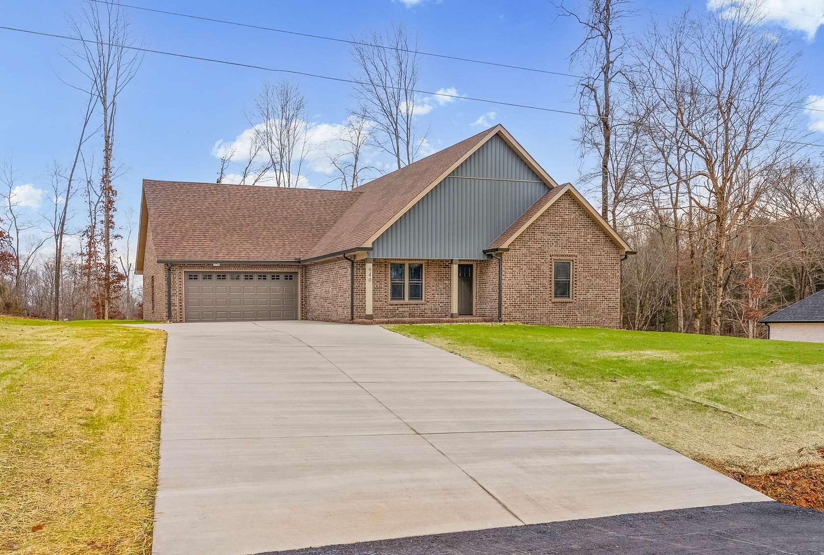 9.24 Acres of Residential Land with Home for Sale in Clarksville, Tennessee