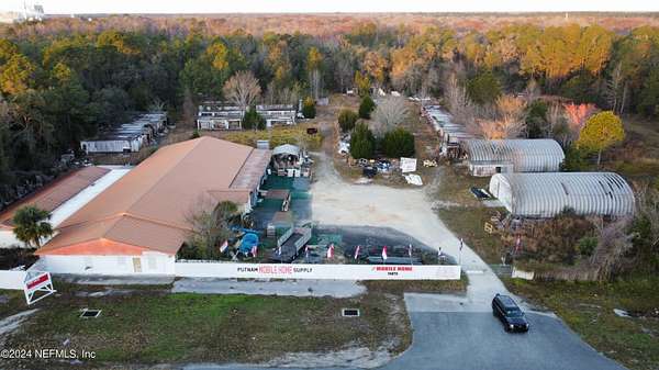 9.29 Acres of Improved Commercial Land for Sale in Palatka, Florida