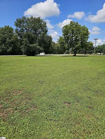 1 Acre of Mixed-Use Land for Sale in Clinton, South Carolina