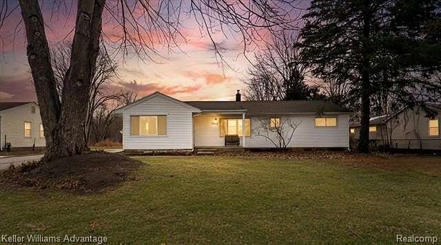 2 Acres of Residential Land with Home for Sale in New Boston, Michigan