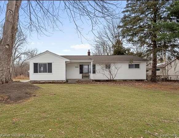 2 Acres of Residential Land with Home for Sale in New Boston, Michigan