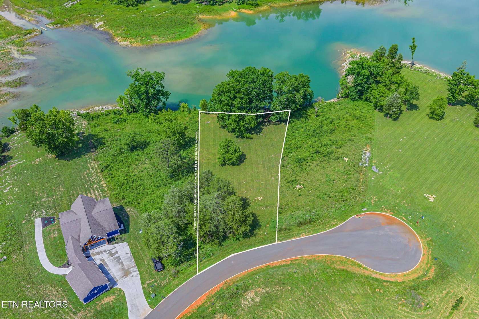 0.94 Acres of Residential Land for Sale in Sharps Chapel, Tennessee