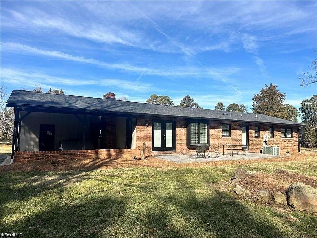 3.32 Acres of Residential Land with Home for Lease in Denton, North Carolina