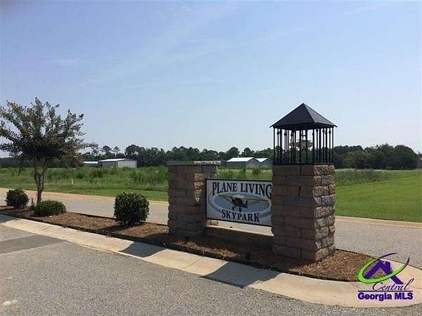 1 Acre of Residential Land for Sale in Fort Valley, Georgia