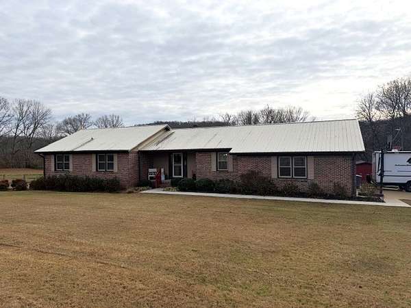 4.6 Acres of Residential Land with Home for Sale in Fayetteville, Tennessee