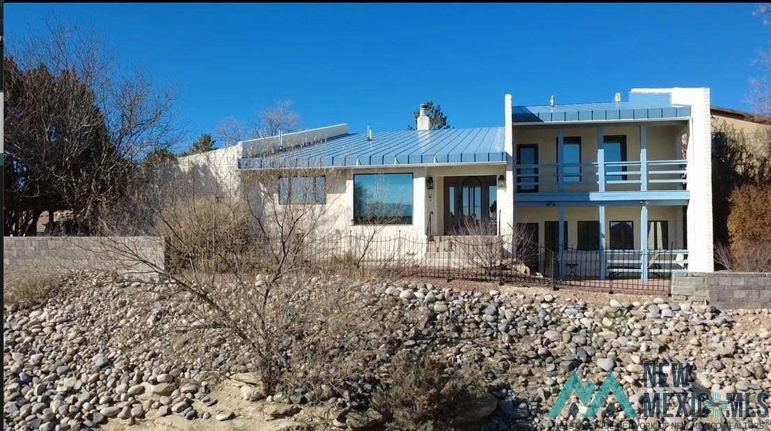 2 Acres of Residential Land with Home for Sale in Gallup, New Mexico