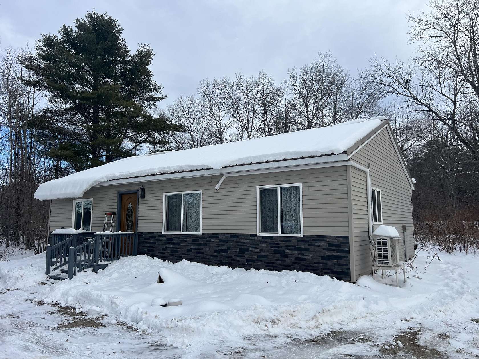 15.7 Acres of Land with Home for Sale in Lincoln, Maine