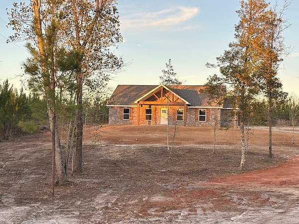 7.26 Acres of Residential Land with Home for Sale in Poplarville, Mississippi