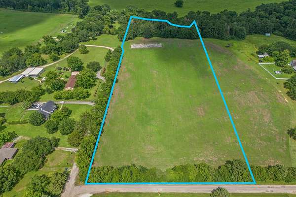10 Acres of Land for Sale in New Waverly, Texas