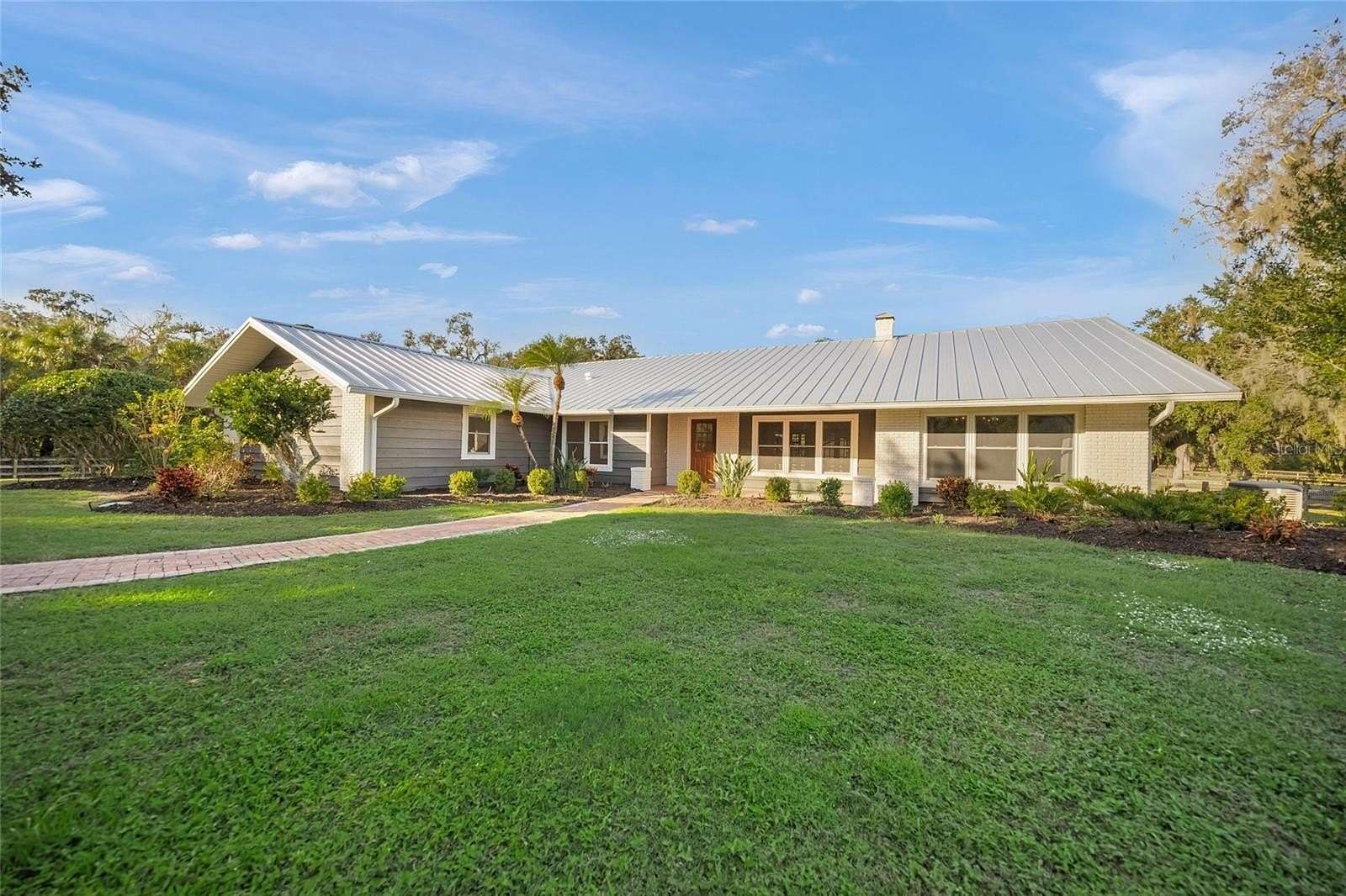 5.9 Acres of Land with Home for Sale in Sarasota, Florida