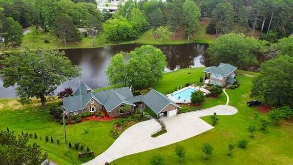 14 Acres of Land with Home for Sale in Haleyville, Alabama