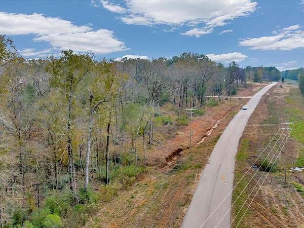 10 Acres of Residential Land for Sale in Nacogdoches, Texas