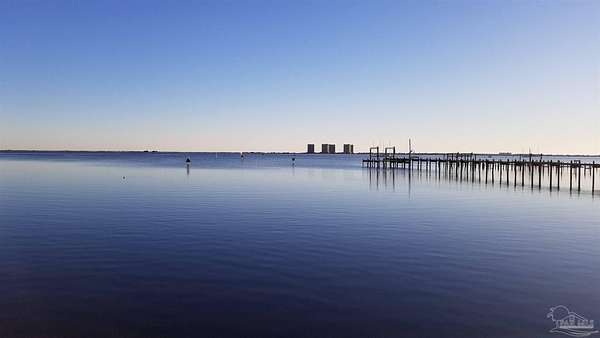 0.57 Acres of Residential Land for Sale in Gulf Breeze, Florida