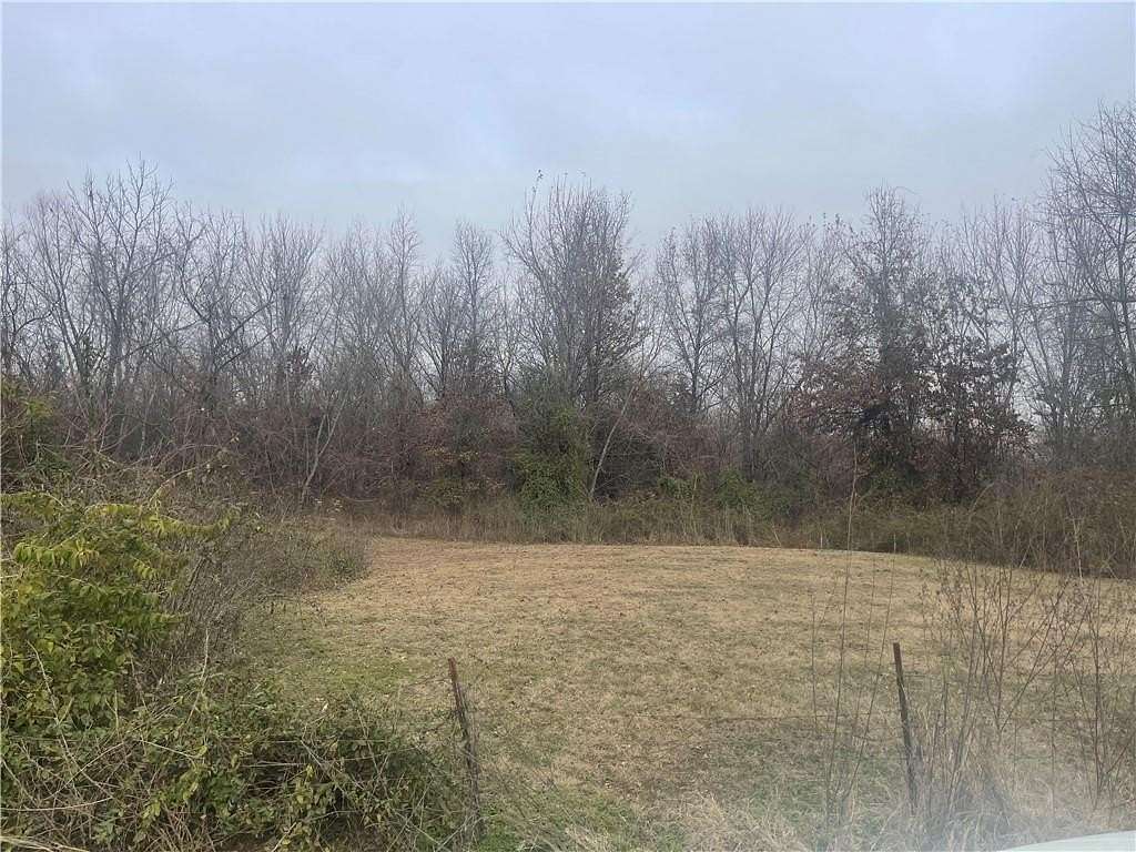11.7 Acres of Recreational Land for Sale in Pittsburg, Kansas