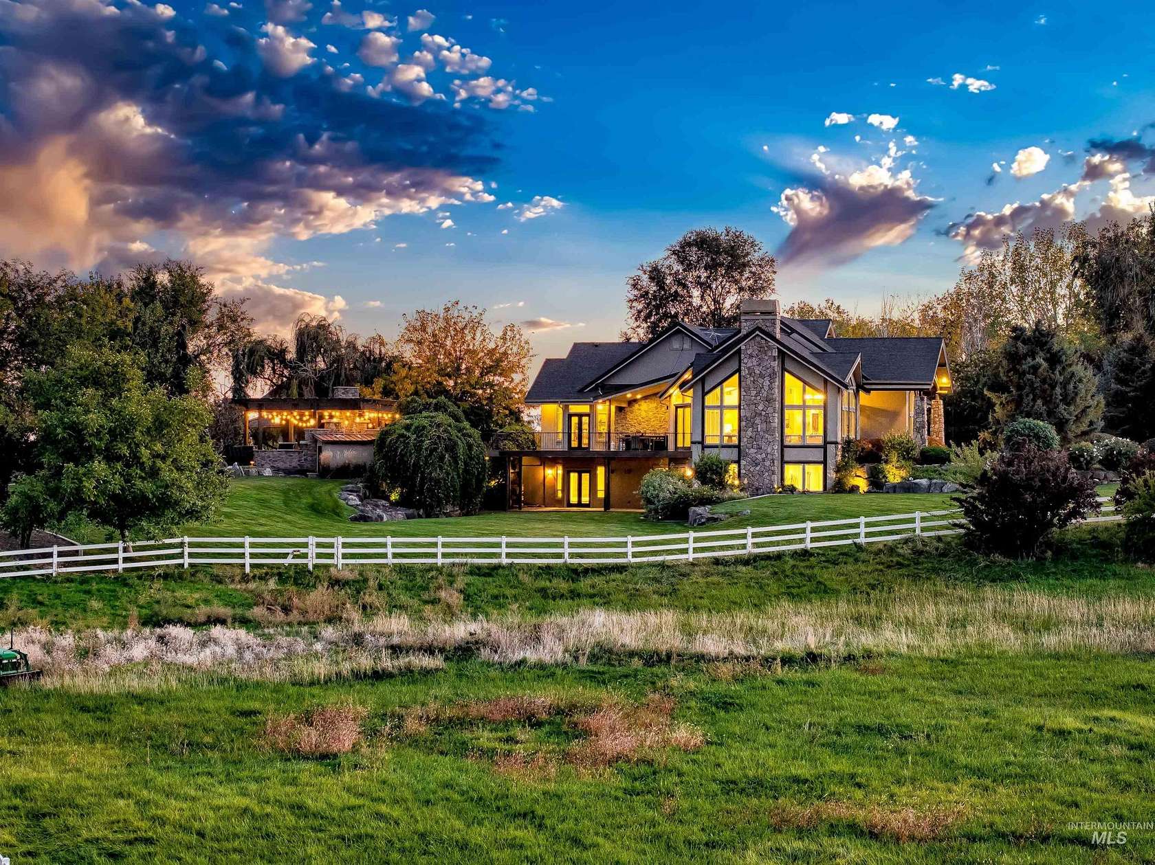 10 Acres of Land with Home for Sale in Meridian, Idaho