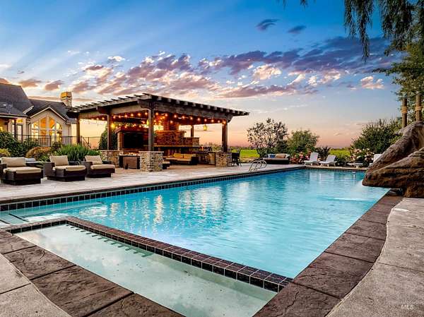 10 Acres of Land with Home for Sale in Meridian, Idaho