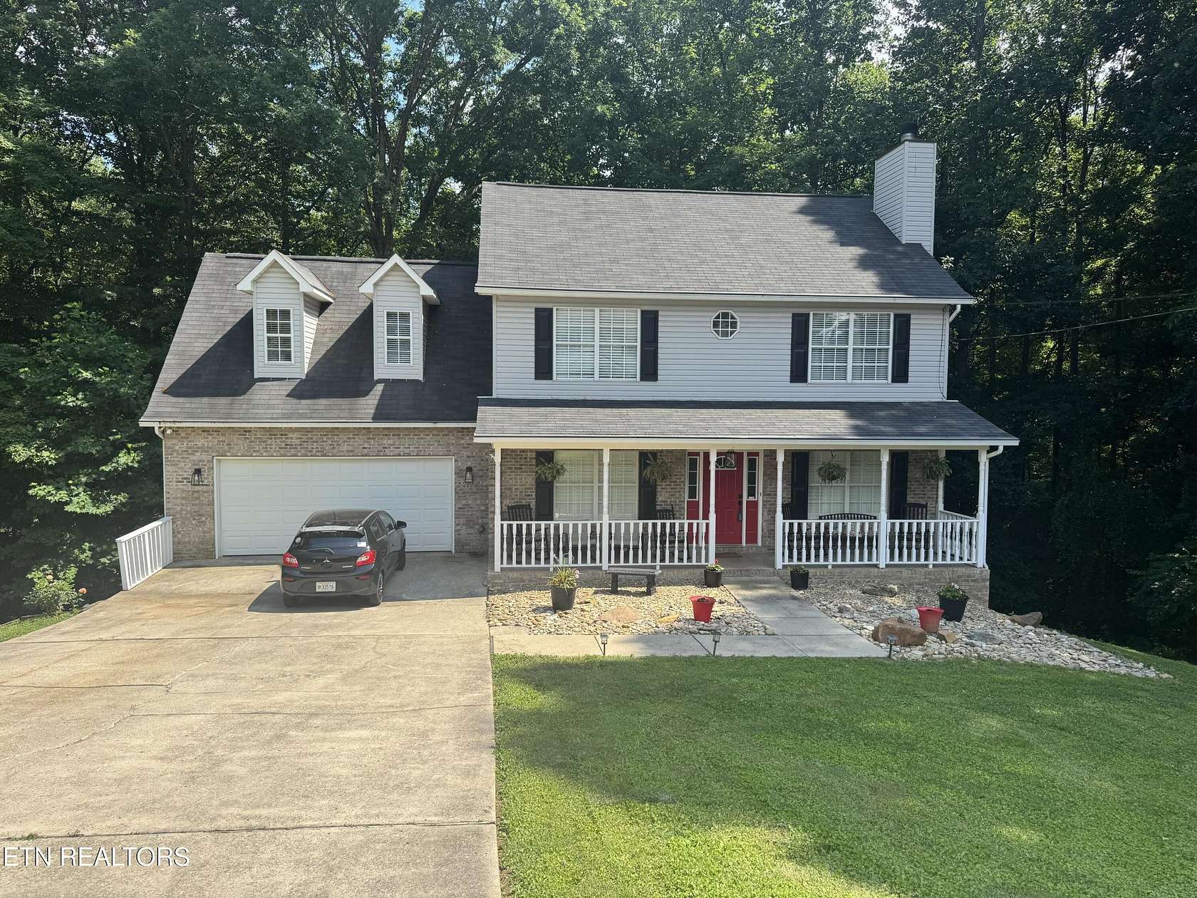 1.78 Acres of Land with Home for Sale in Clinton, Tennessee